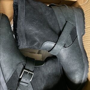 Sperry Black Suede and Leather Ankle Winter Boots with Buckle Strap